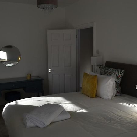 Frinton Escapes - The Cottage Exterior photo