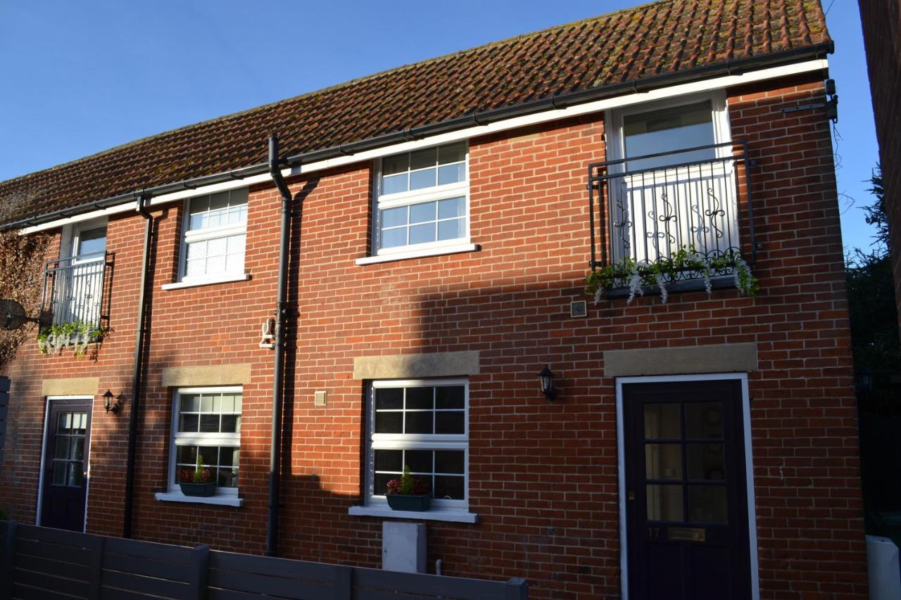 Frinton Escapes - The Cottage Exterior photo