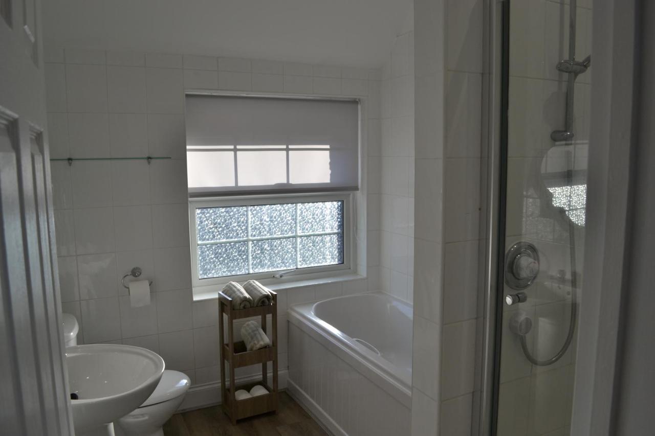Frinton Escapes - The Cottage Exterior photo